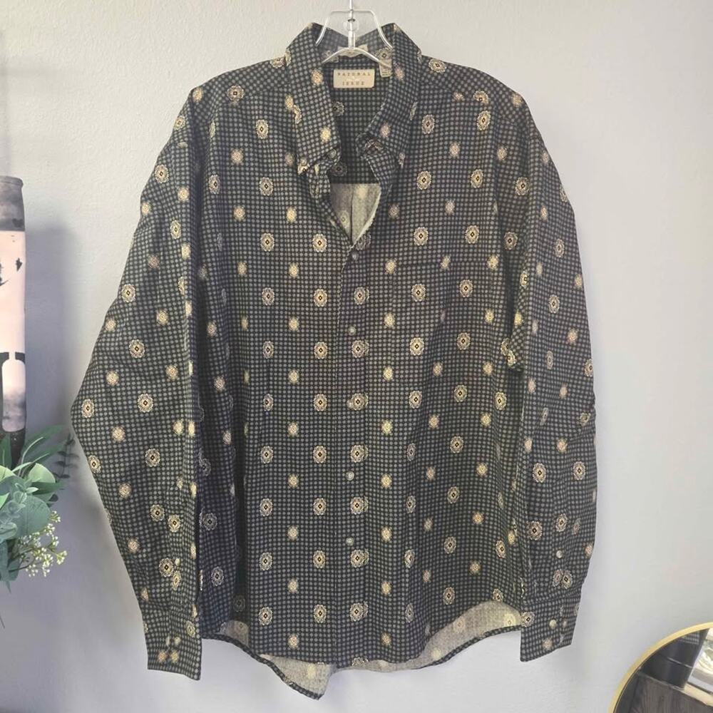 Natural Issue Men's L Black Geometric Button Down Shirt Cotton Wrinkle Free Lg